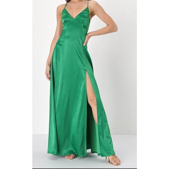 LULU'S L Green VNeck Enchanting Appearance Side Slit Lace-Up Maxi Dress NEW B109 - Picture 1 of 10
